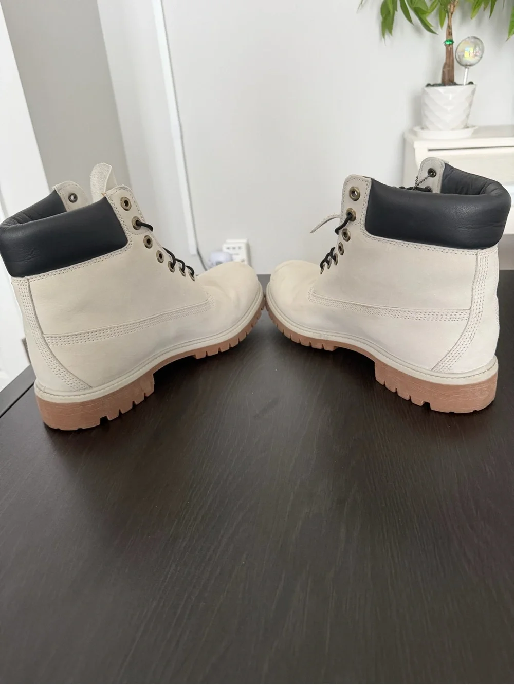 Timberland White Leather Boots with Black Collar